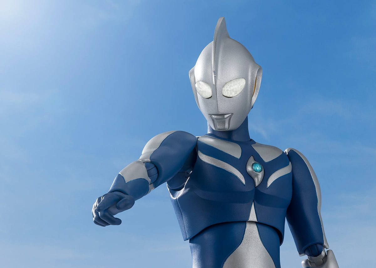 S.H.Figuarts Ultraman Cosmos Luna Mode